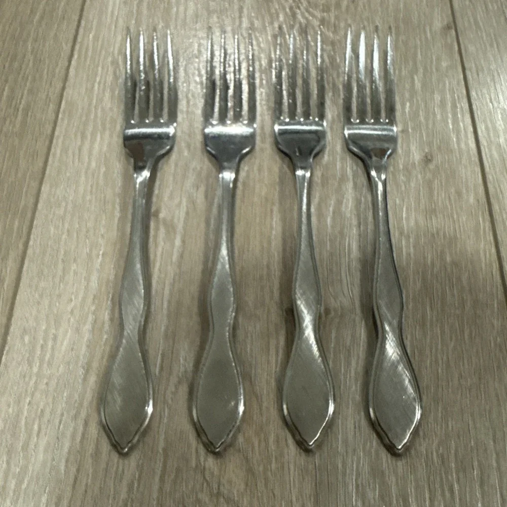 Oneida TWILIGHT Dinner Forks Set Of 4 1881 Rogers Ltd Stainless Flatware VINTAGE